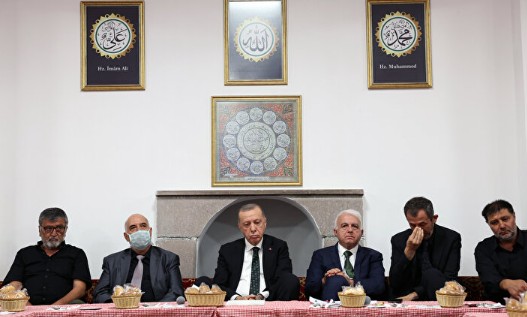 Cumhurbaşkanı Erdoğan muharrem ayı iftarına katıldı!